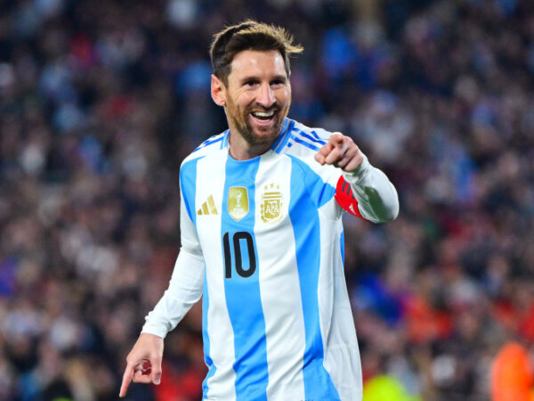 Sisi Kehidupan Messi yang Selaras dengan Nilai-nilai Akhlak Islam